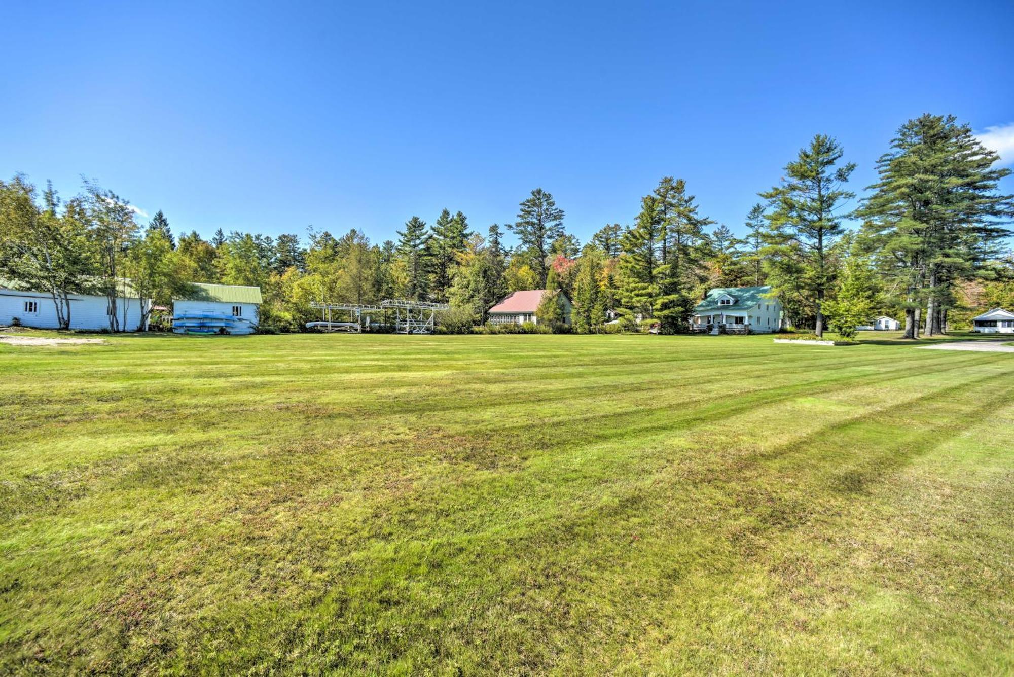 Lake Pleasant Cabin On 3 Acres With Kayaks And Beach! Eksteriør bilde