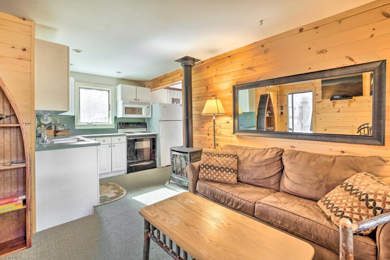 Lake Pleasant Cabin On 3 Acres With Kayaks And Beach! Eksteriør bilde